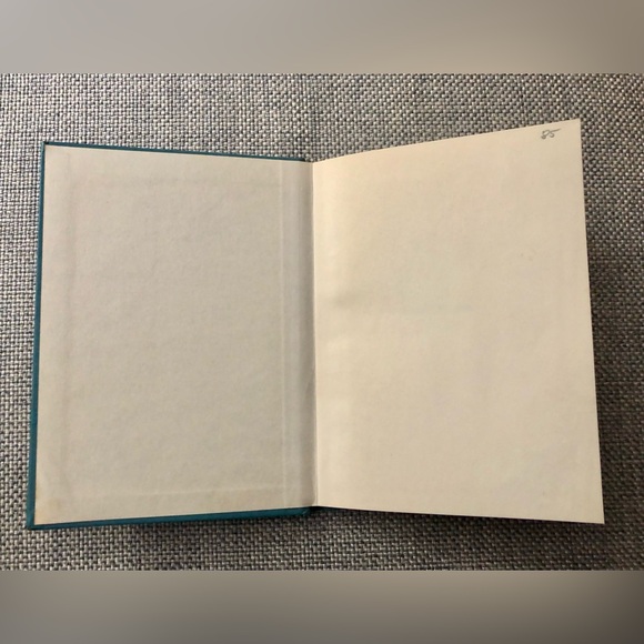 VINTAGE BOOK ‘ A CHRISTMAS CAROL’ CHARLES DICKENS - Picture 2 of 16